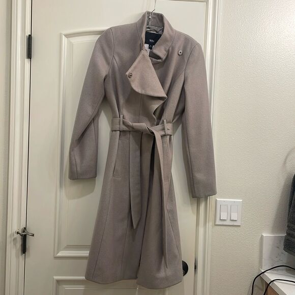 Mossimo Supply Company for Target woman's tan trench coat - Picture 1 of 15